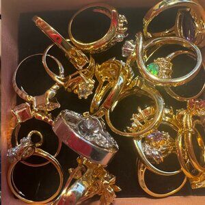 mystery vintage ring lot (22 rings)